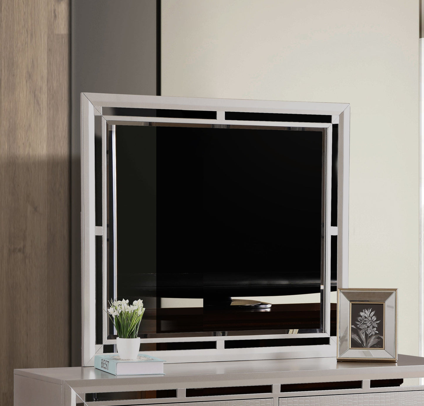 Glory Furniture Mirror Silver Champagne / 42"H X 36"W X 2"D Glory Furniture Alana G6800-M Mirror G6800-M