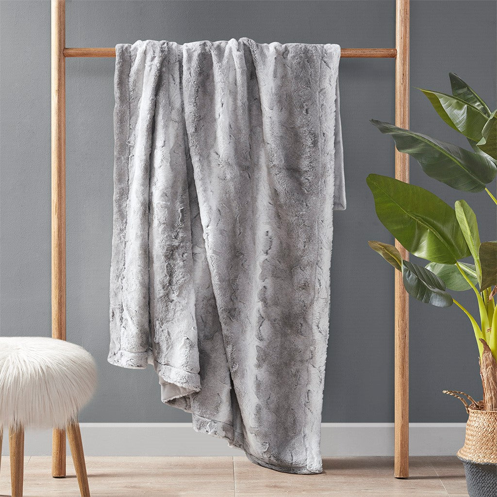 Madison Park Zuri Oversized Faux Fur Throw