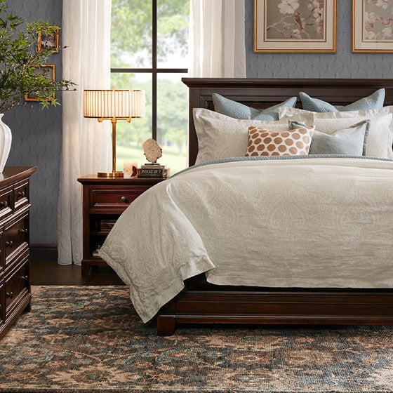 Montclair King Bed By Harbor House